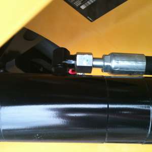 Right Angle Hydraulic Weld Port